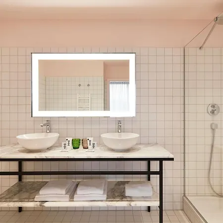 Mama Shelter 4* Prague