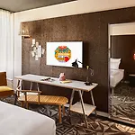 Hotell Mama Shelter 4*