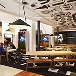 Hotel Mama Shelter