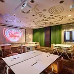 Hotel Mama Shelter