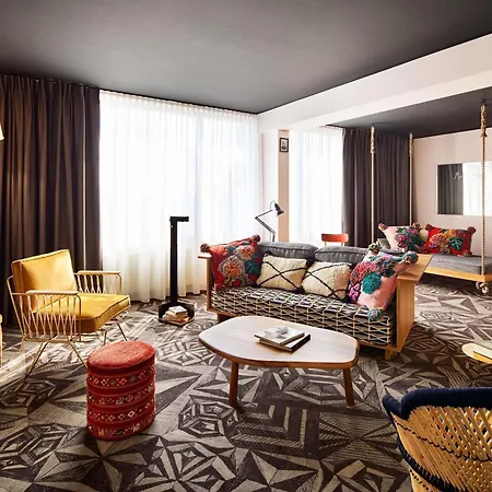 Mama Shelter ホテル 4*