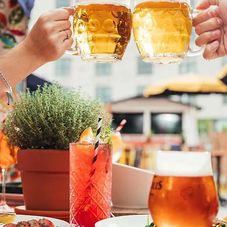 ホテル Mama Shelter 4*