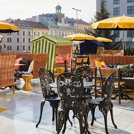 ホテル Mama Shelter プラハ