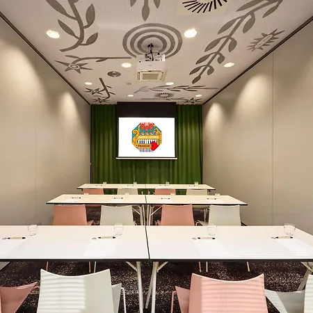 Hotel Mama Shelter Prague