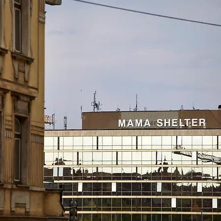Hotell Mama Shelter