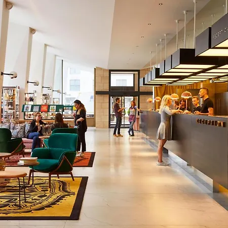 Hotell Mama Shelter 4*