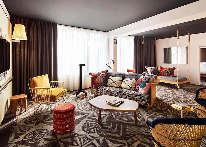 Mama Shelter Hotel 4*