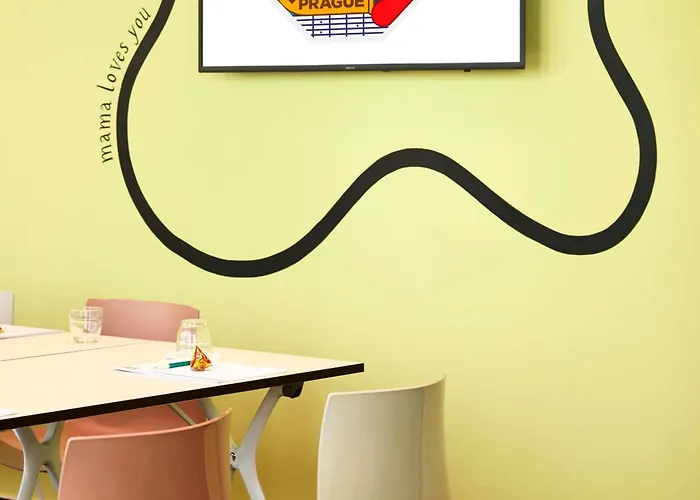 Hotel Mama Shelter 4*